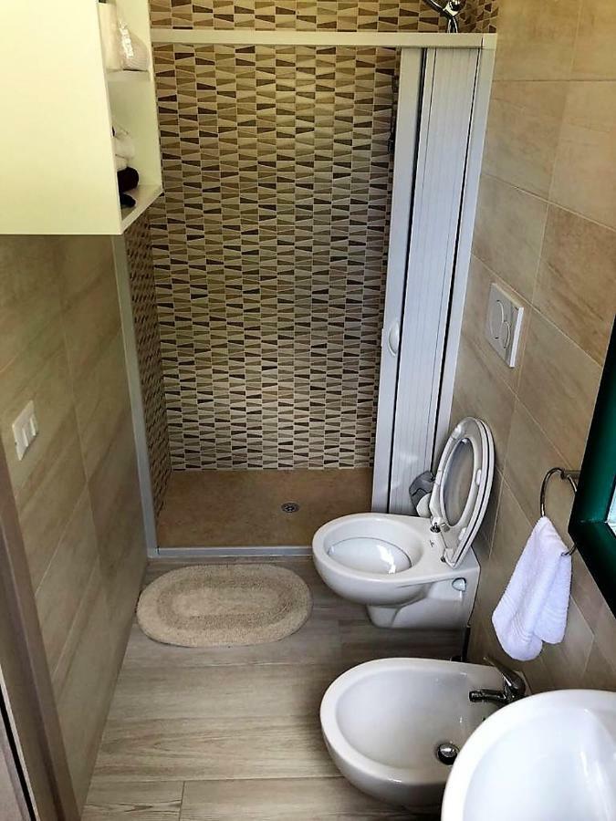 منزل الضيف كاروفينيو  في Le Stanze Di Casa Polinisso المظهر الخارجي الصورة